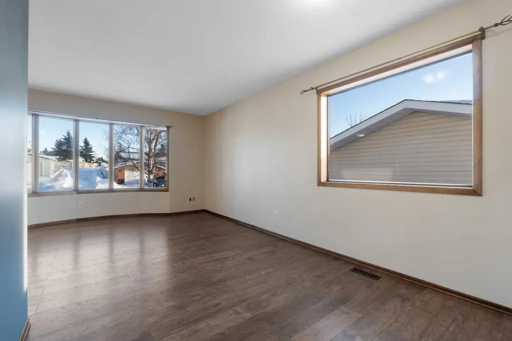 27 Tressa Street Swan Hills AB T0G 2C0