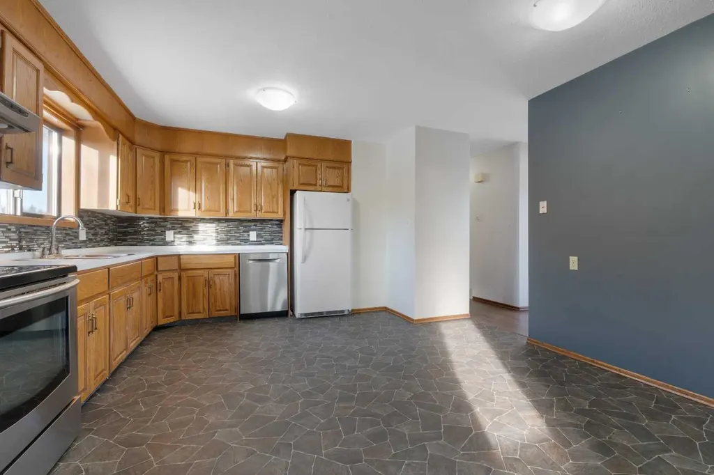 27 Tressa Street Swan Hills AB T0G 2C0