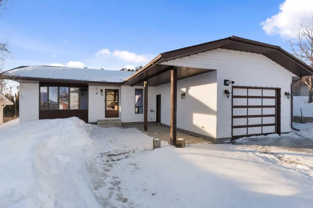 27 Tressa Street Swan Hills AB T0G 2C0