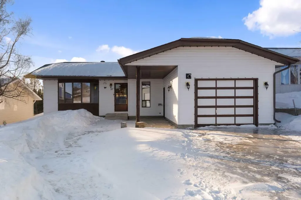 27 Tressa Street Swan Hills AB T0G 2C0