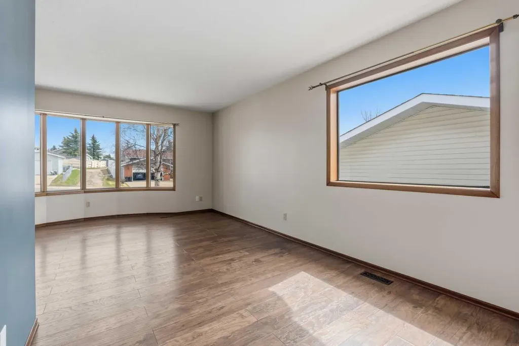 27 Tressa Street Swan Hills AB T0G 2C0