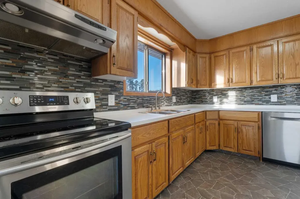 27 Tressa Street Swan Hills AB T0G 2C0
