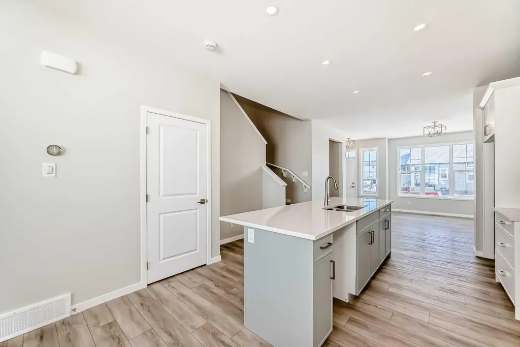 354 Ellen Park Crossfield AB T0M 0S0