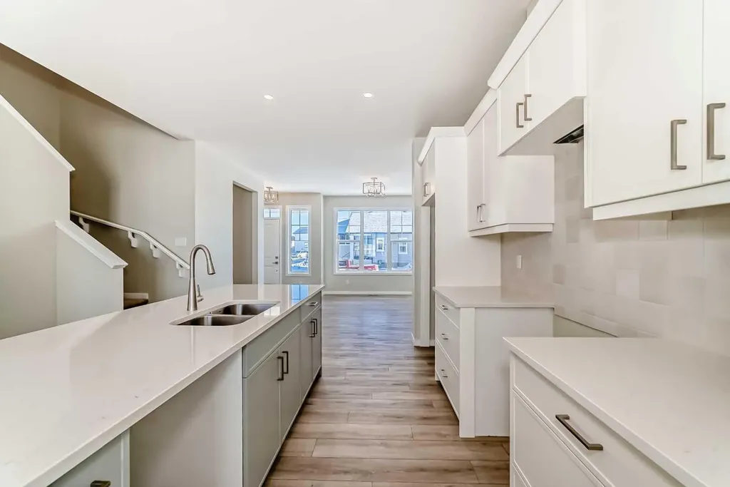 354 Ellen Park Crossfield AB T0M 0S0
