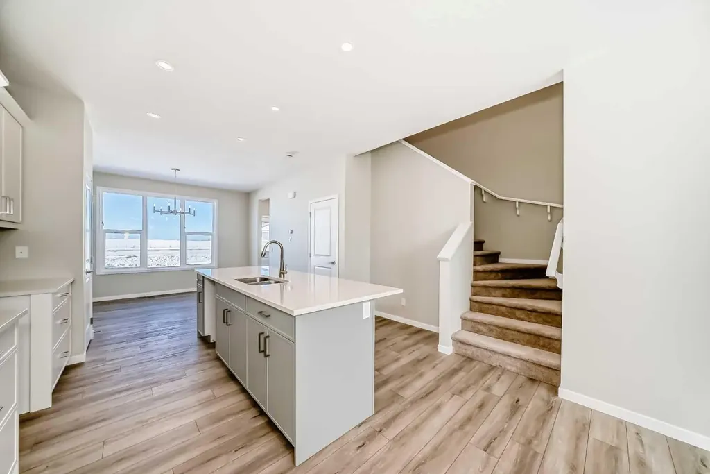 354 Ellen Park Crossfield AB T0M 0S0