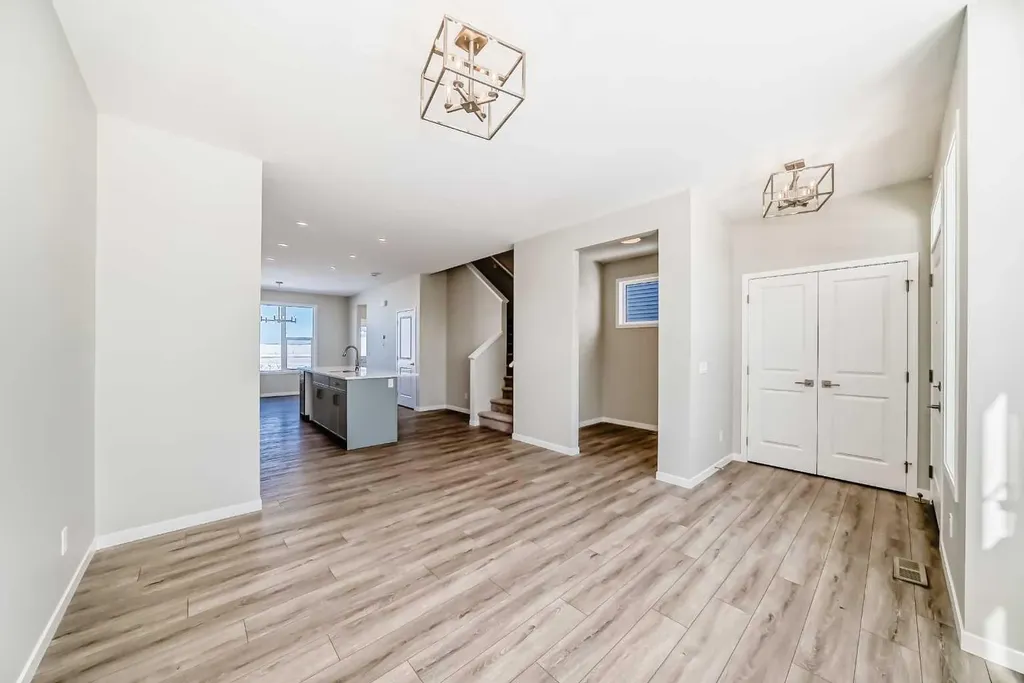 354 Ellen Park Crossfield AB T0M 0S0
