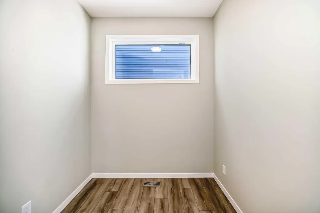 354 Ellen Park Crossfield AB T0M 0S0