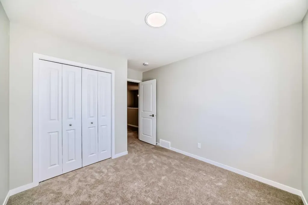 354 Ellen Park Crossfield AB T0M 0S0