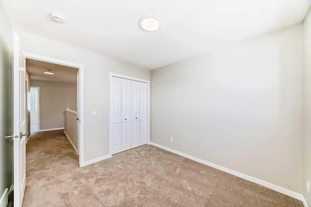 354 Ellen Park Crossfield AB T0M 0S0