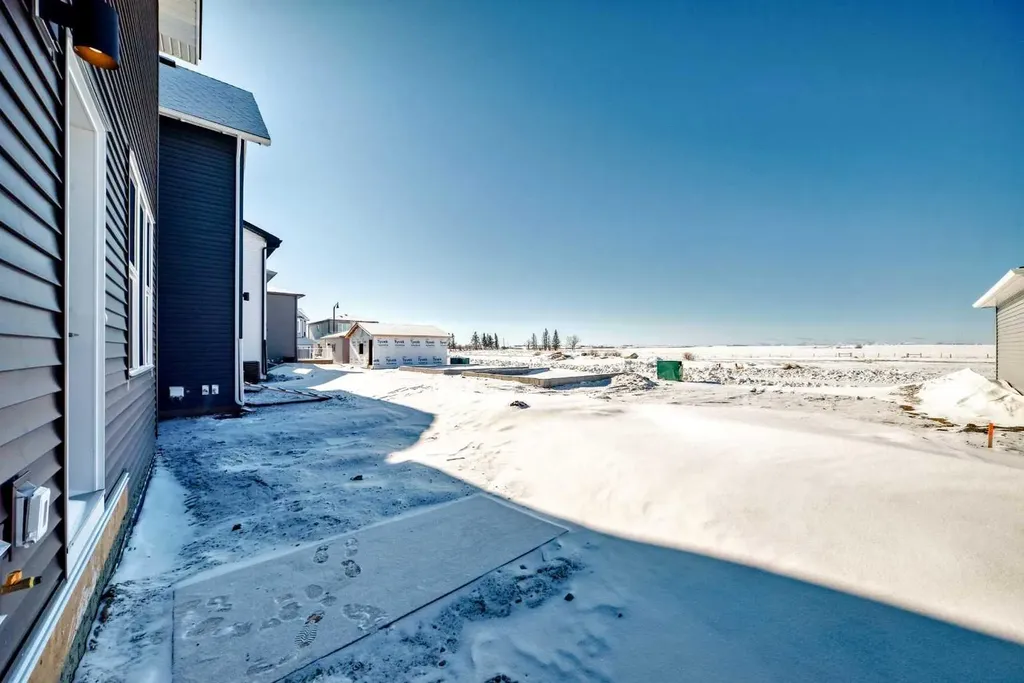 354 Ellen Park Crossfield AB T0M 0S0