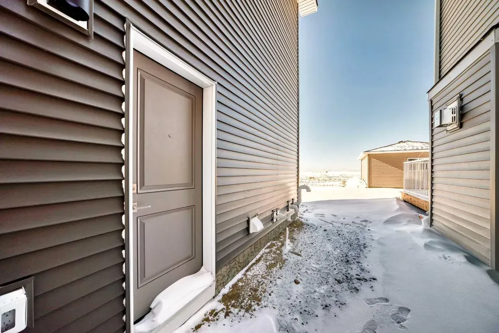 354 Ellen Park Crossfield AB T0M 0S0