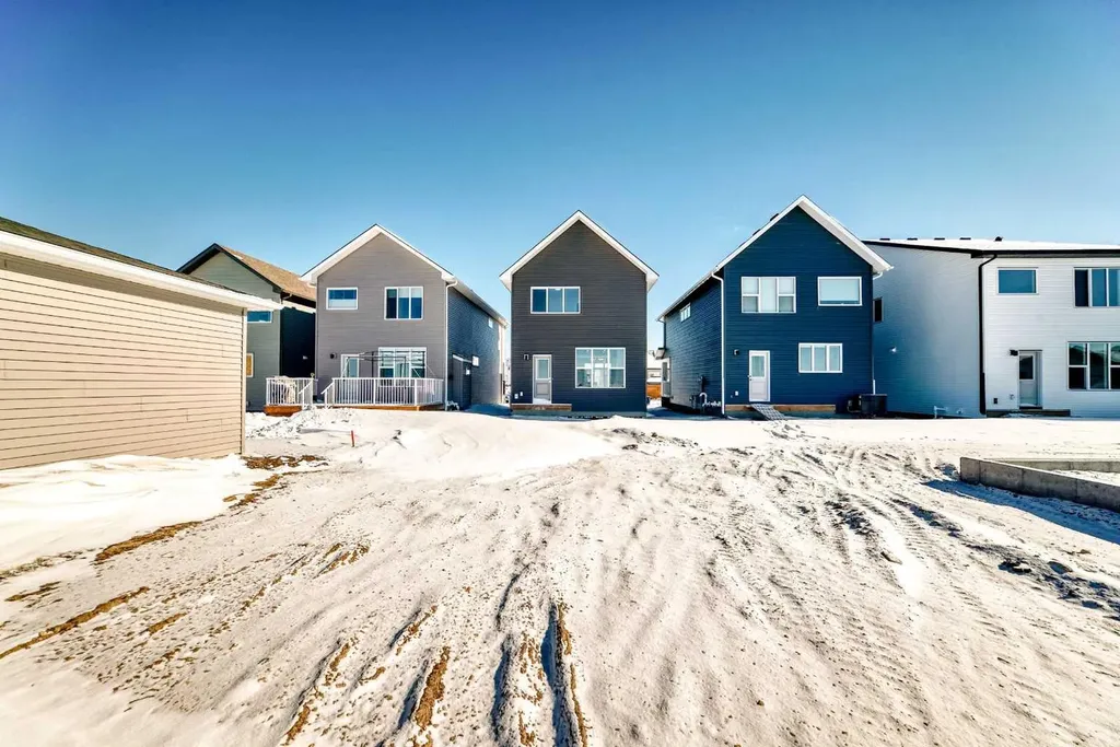 354 Ellen Park Crossfield AB T0M 0S0