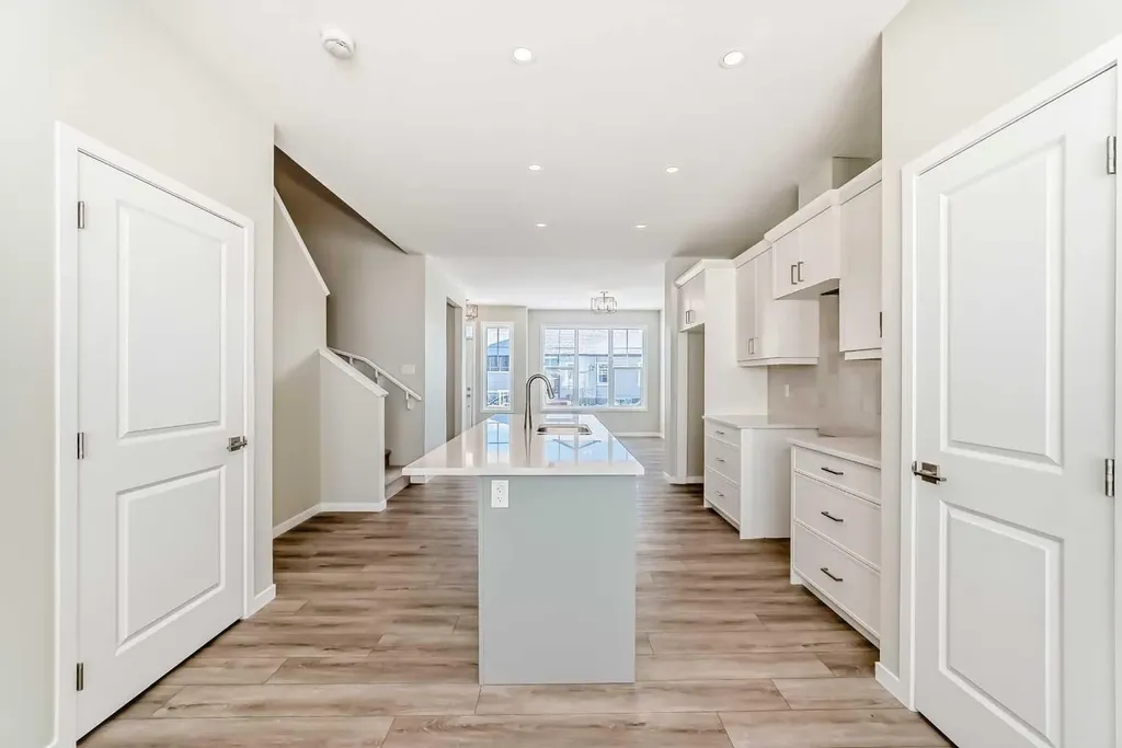 354 Ellen Park Crossfield AB T0M 0S0
