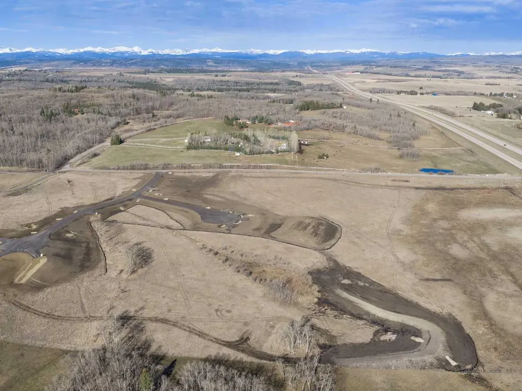 Nw; 20; 22; 2; 5 Rural Foothills County AB T1S2P6