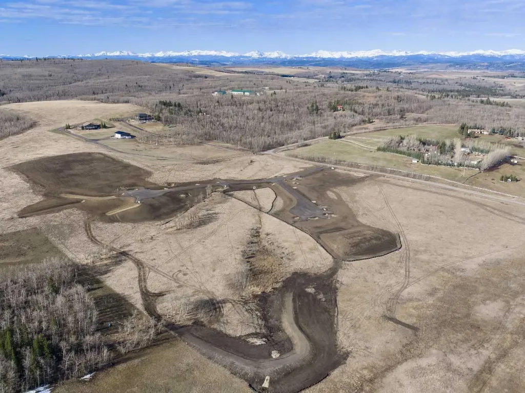 Nw; 20; 22; 2; 5 Rural Foothills County AB T1S2P6