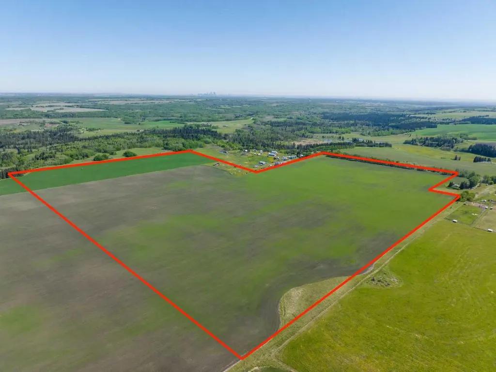 NE;32;22;2;W5M Rural Foothills County AB T1S 0T3
