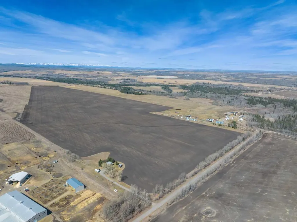 NE;32;22;2;W5M Rural Foothills County AB T1S 0T3