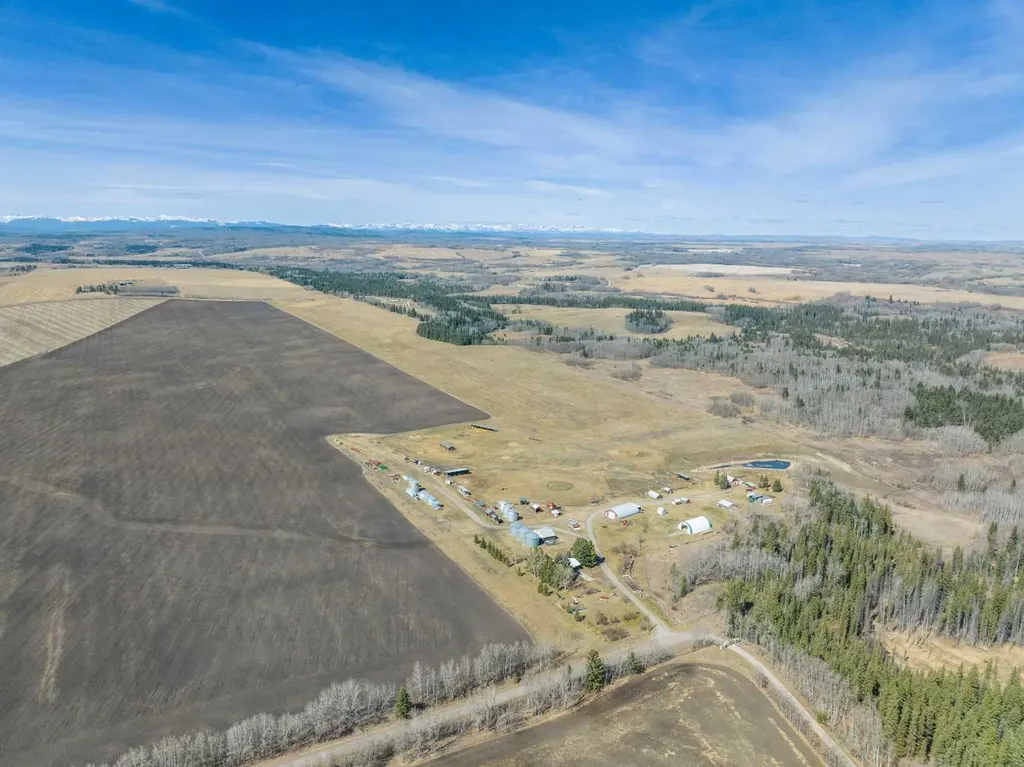 NE;32;22;2;W5M Rural Foothills County AB T1S 0T3