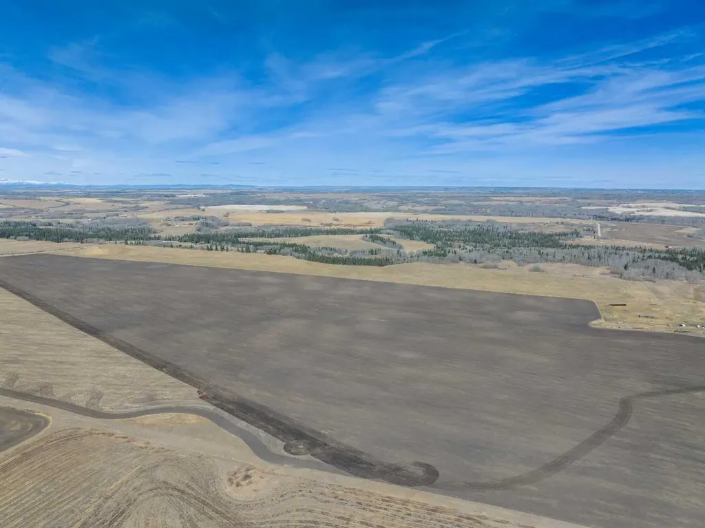 NE;32;22;2;W5M Rural Foothills County AB T1S 0T3