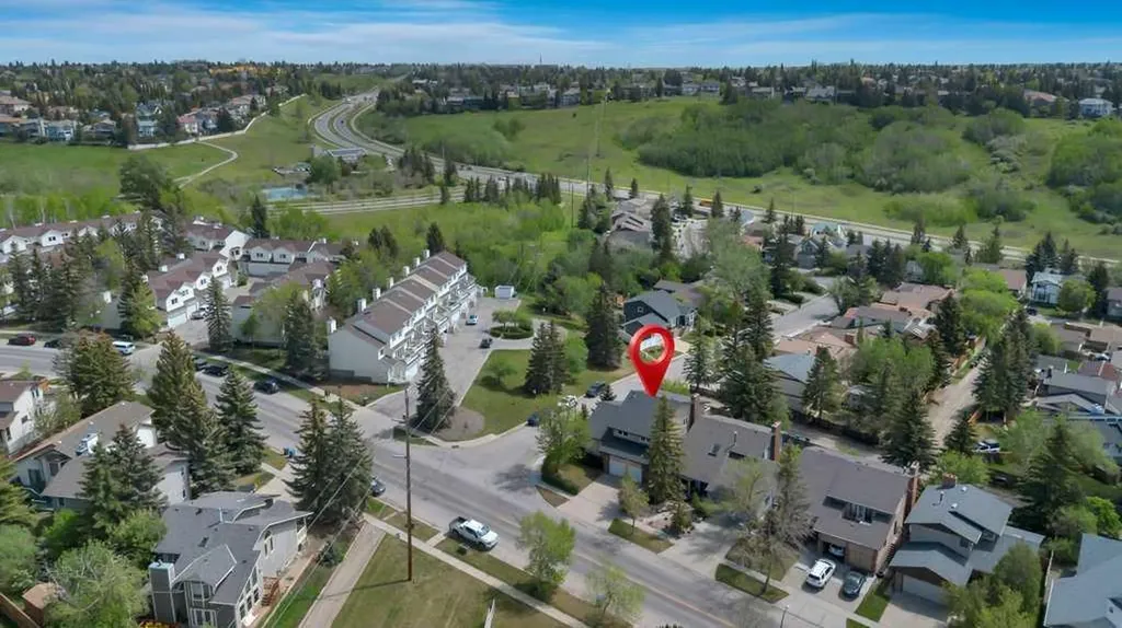 77 Edgewood Rise NW Calgary AB T3A 2T6