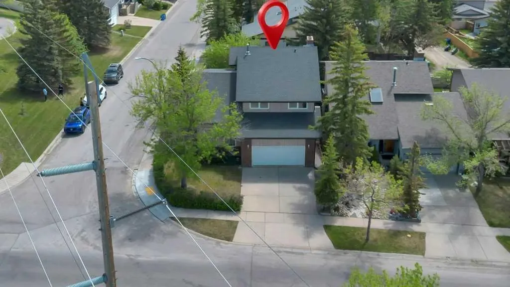 77 Edgewood Rise NW Calgary AB T3A 2T6
