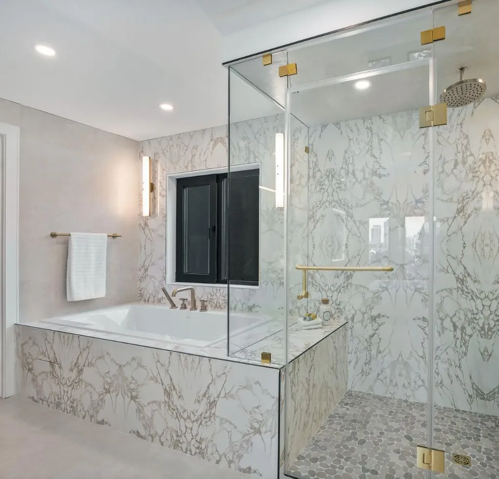 2703 Erlton Street SW Calgary AB T2S 2W4