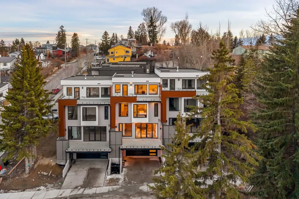 2703 Erlton Street SW Calgary AB T2S 2W4
