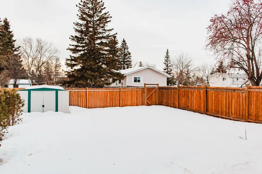 7720 Patterson Drive Grande Prairie AB T8V 3Z7