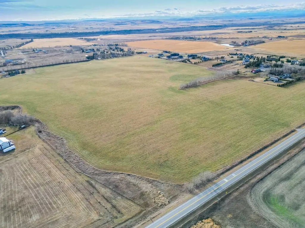 338165 Highway 549 W Rural Foothills County AB T1S 2Z3