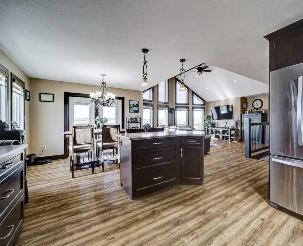 30319 Township Road 6-2a Rural Pincher Creek No. 9 M.d. Of AB T0K1W0