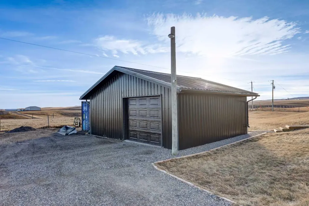 30319 Township Road 6-2a Rural Pincher Creek No. 9 M.d. Of AB T0K1W0