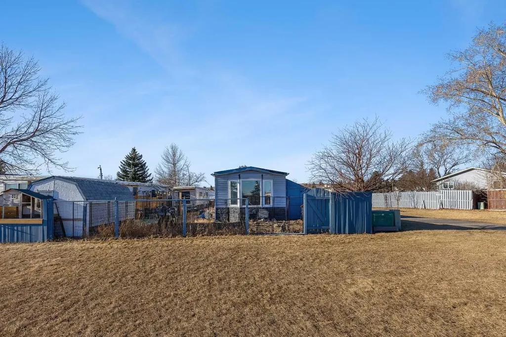 101 Huntstrom Drive NE Calgary AB T2K 5V5