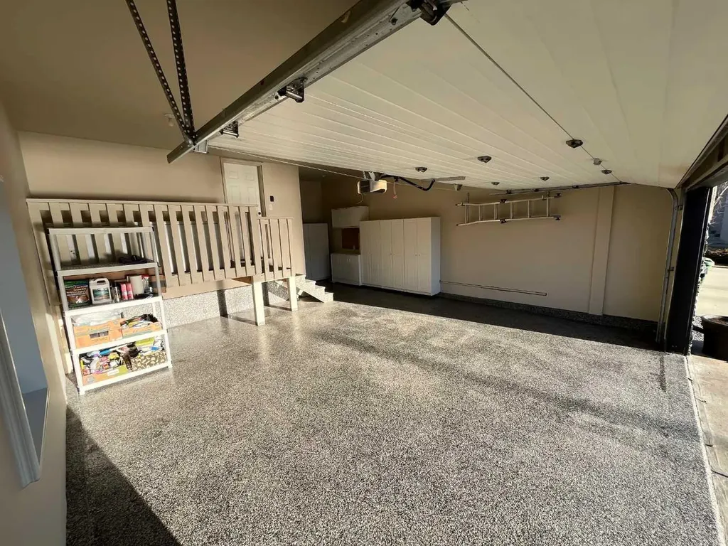 75 Royal Abbey Rise NW Calgary AB T3G 4Y5