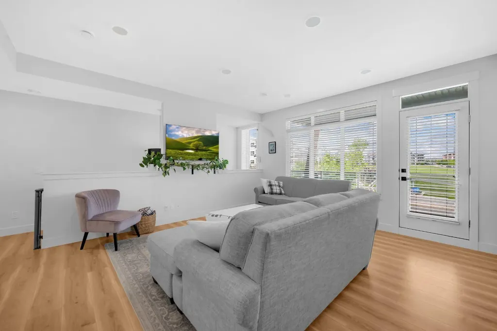 4397 Seton Drive SE Calgary AB T3M 3A7