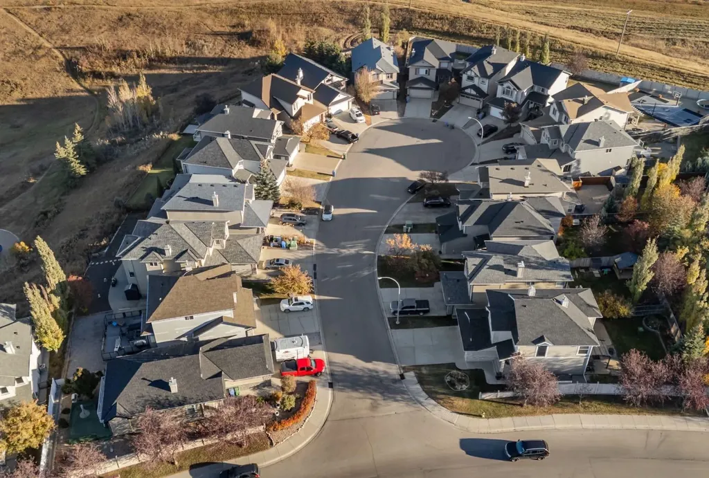 153 Kincora Bay NW Calgary AB T3R 1L4