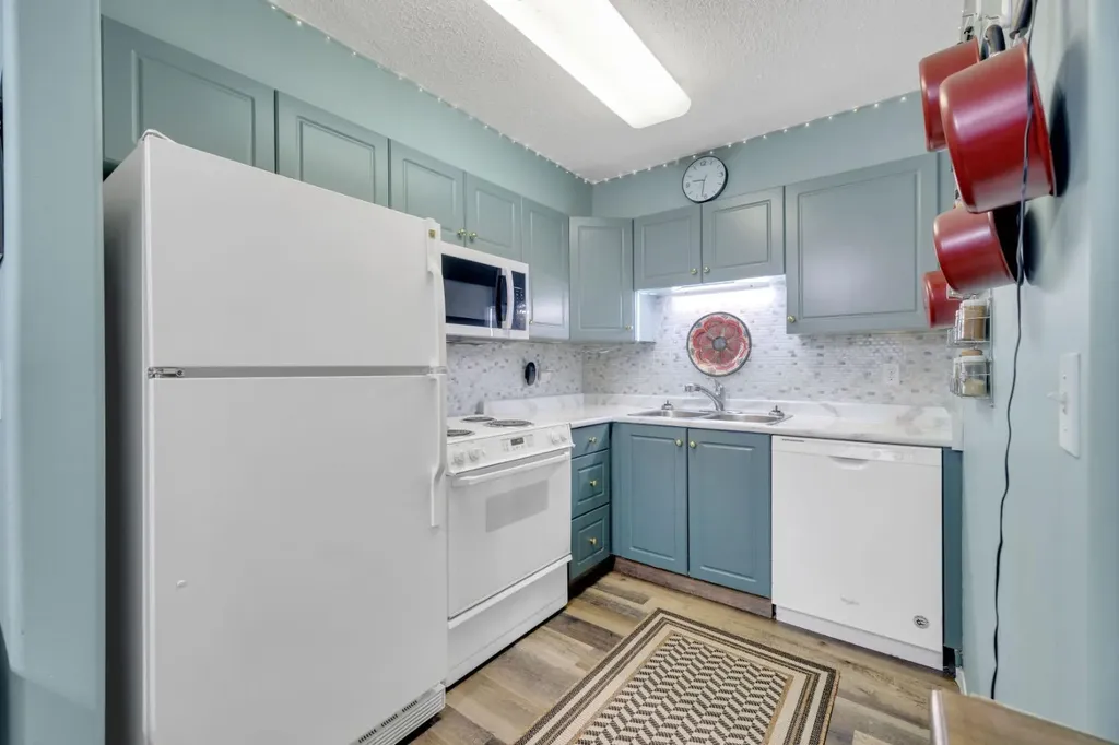 56 Carroll Crescent Red Deer AB T4P 3Y3