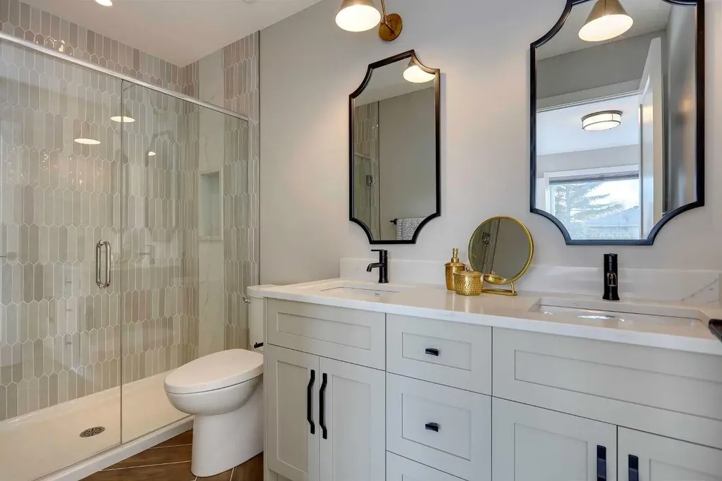 1426 23 Avenue NW Calgary AB T2K 1M5