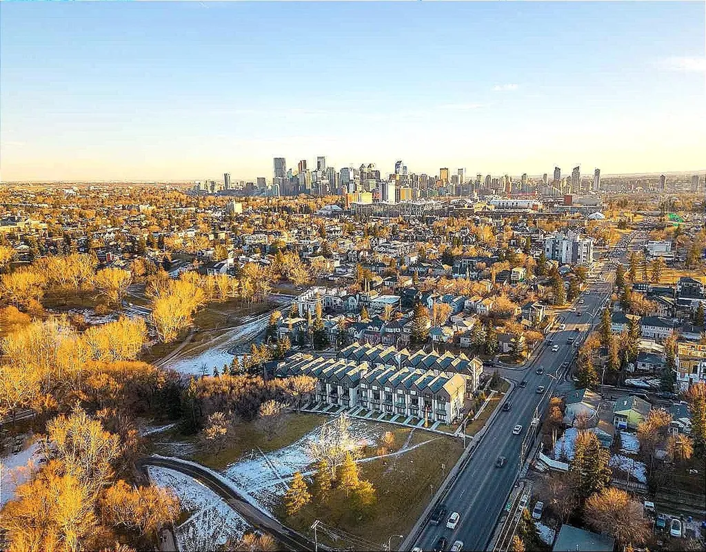 1426 23 Avenue NW Calgary AB T2K 1M5