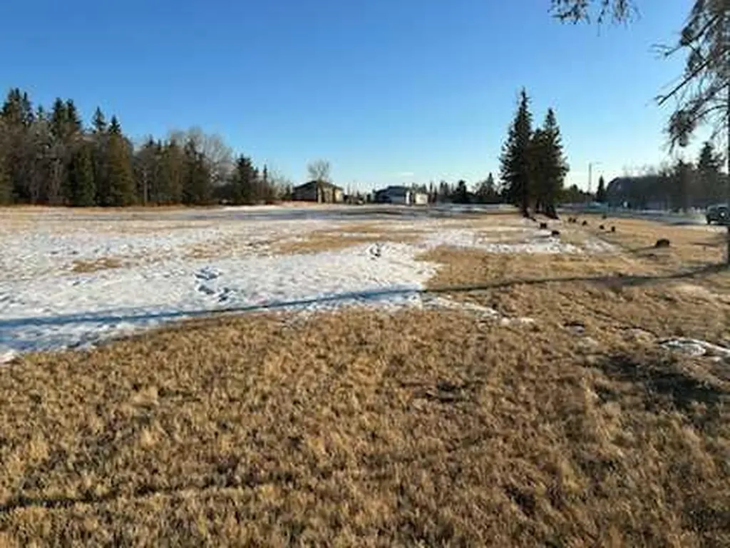 PLAN:1013905 Block: 3, Lot: 1 Three Hills AB T0M 2N0