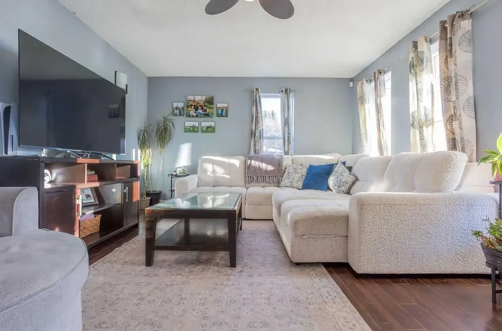 502 5 Avenue Wainwright AB T9W 1B1