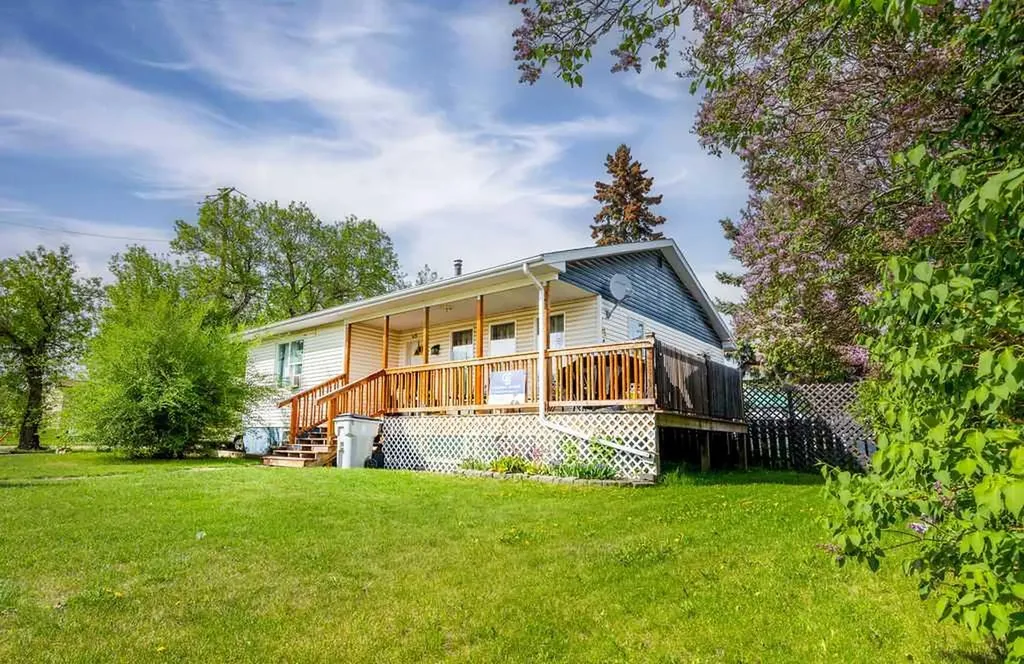 502 5 Avenue Wainwright AB T9W 1B1