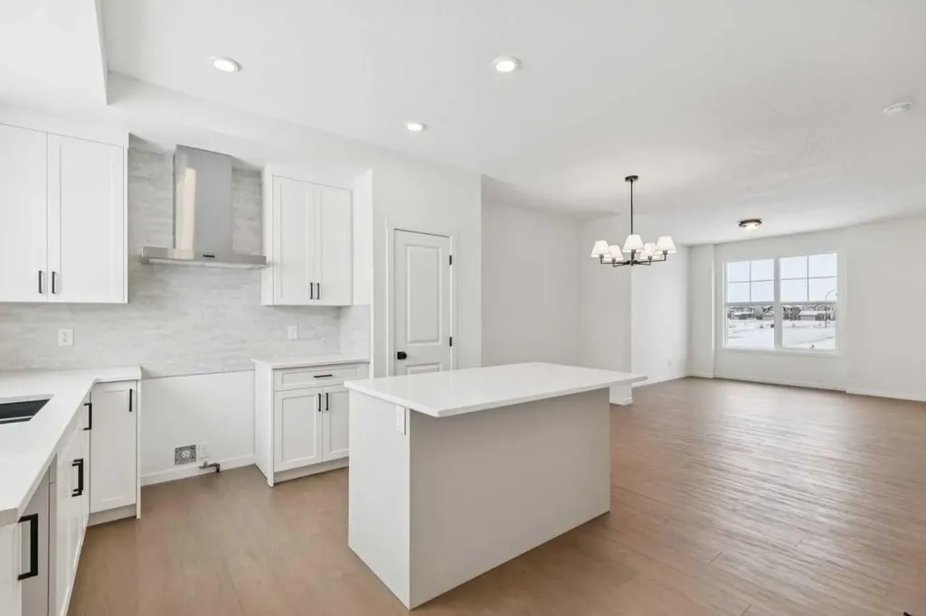 43 Appaloosa Way Cochrane AB T4C3B7