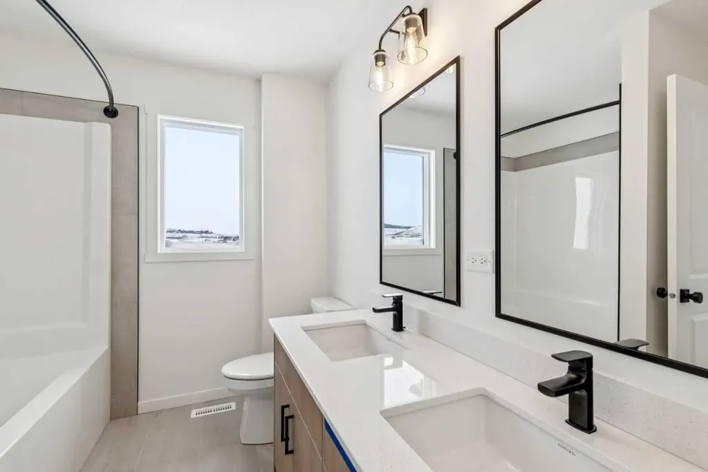 43 Appaloosa Way Cochrane AB T4C3B7