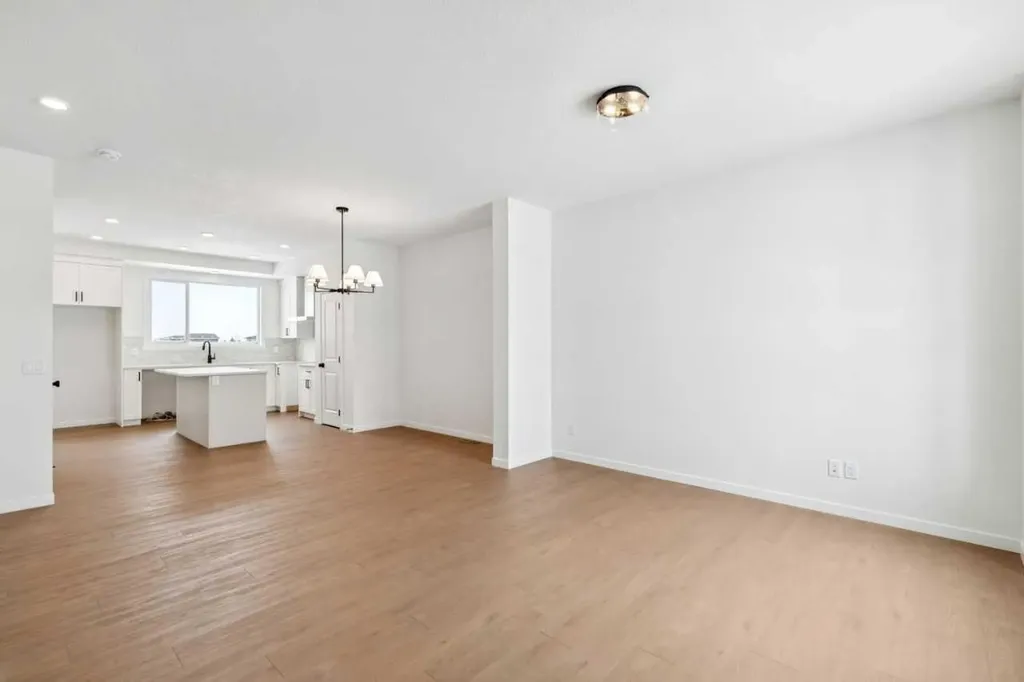 43 Appaloosa Way Cochrane AB T4C3B7