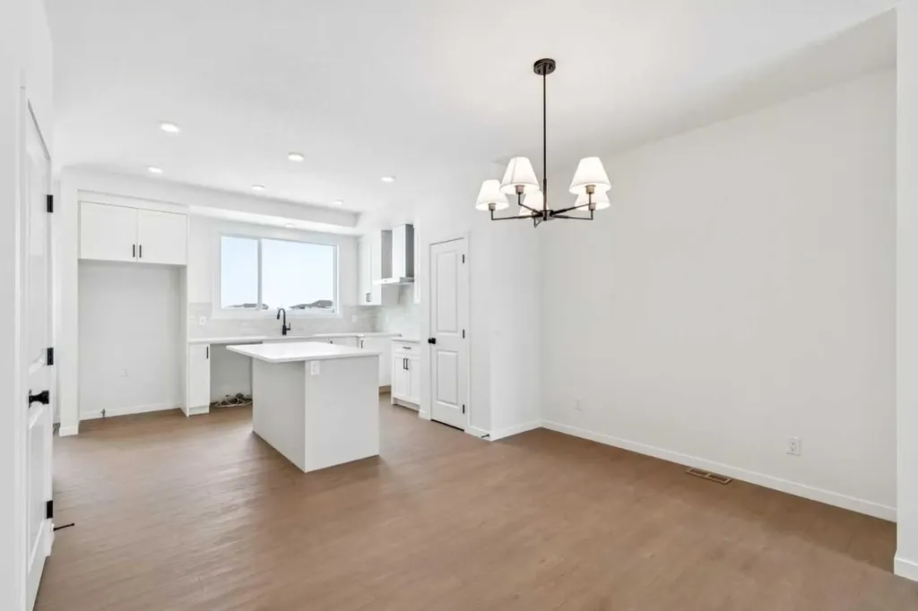 43 Appaloosa Way Cochrane AB T4C3B7
