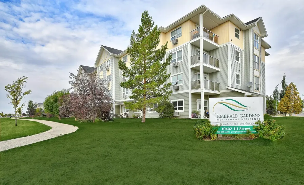 10402 111 Street Grande Prairie AB T8V 8G4