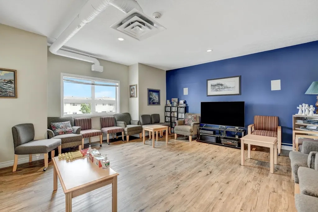 10402 111 Street Grande Prairie AB T8V 8G4