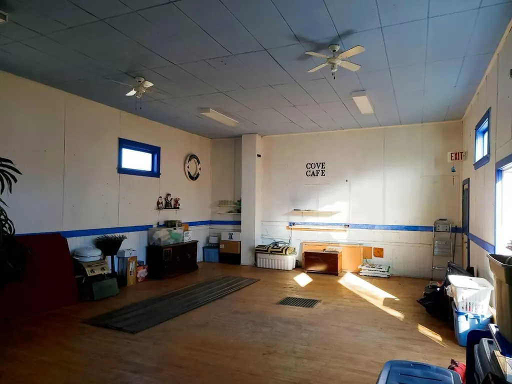 110 1 Avenue E Craigmyle AB T0J 0T0