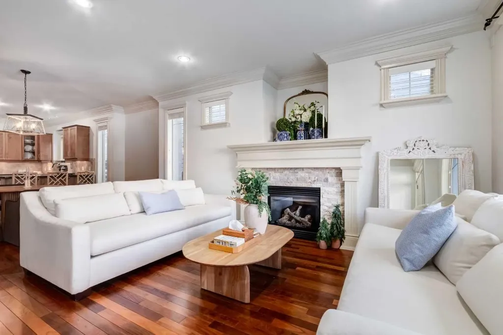 2413 2 Avenue NW Calgary AB T2N0H5