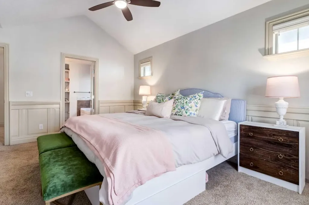 2413 2 Avenue NW Calgary AB T2N0H5